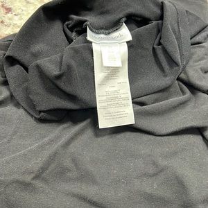 Motherhood Maternity capris leggings - size 2x - bundle of two